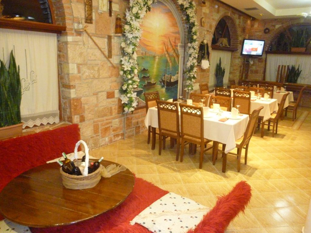 Hotel Piccolino Sarande Ngoại thất bức ảnh